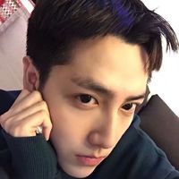 帅气小鲜肉系列微信头像下载