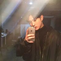 帅气小鲜肉系列微信头像下载