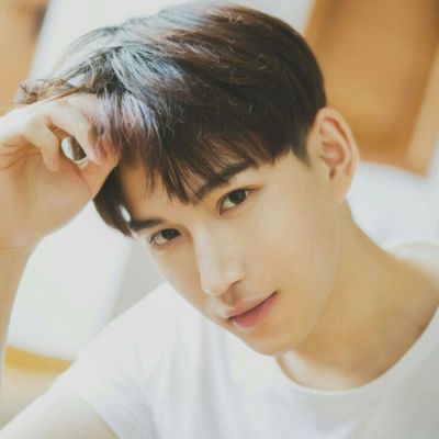 帅气阳光小鲜肉微信头像下载