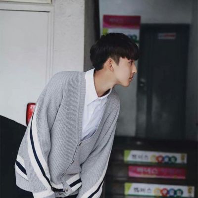 帅气阳光小鲜肉微信头像下载