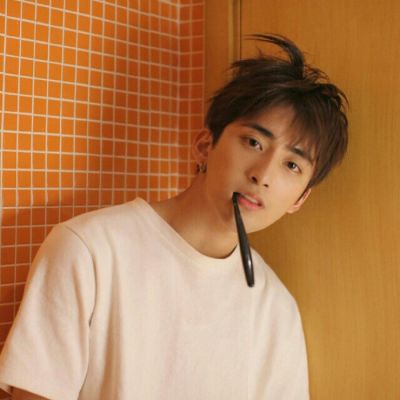 帅气阳光小鲜肉微信头像下载