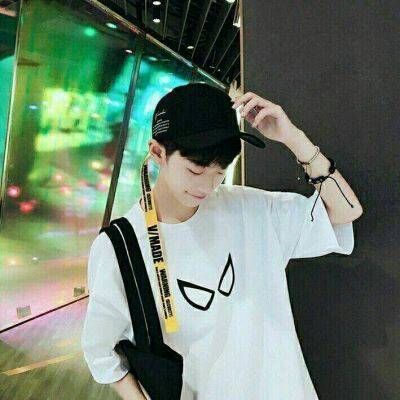 帅气冷酷小鲜肉微信头像下载