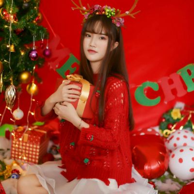 可爱萌萌哒的圣诞节主题微信女生头像合集下载