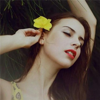 唯美小清新风格微信欧美女生头像下载