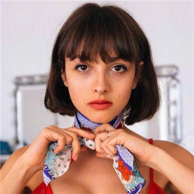 性感优雅欧美大胸美女微信头像合集下载