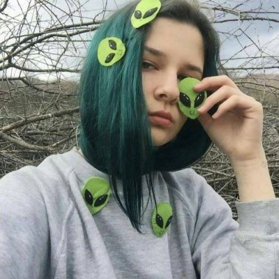 唯美小清新风格微信欧美女生头像下载