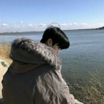 微信唯美意境伤感男生头像合集下载
