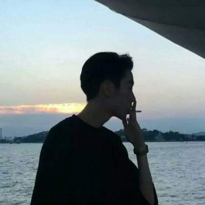 微信唯美意境伤感男生头像合集下载