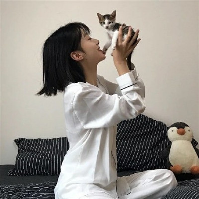 可爱好看微信韩范短发女生头像合集下载