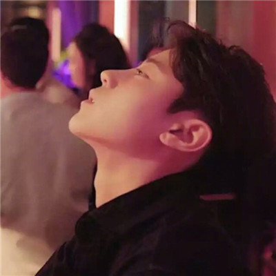 干净帅气微信小鲜肉头像合集下载