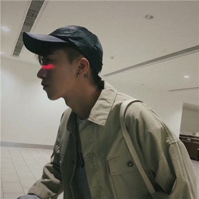 干净帅气微信小鲜肉头像合集下载