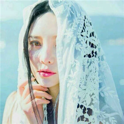 2018适合春天用的微信最新女生头像合集下载