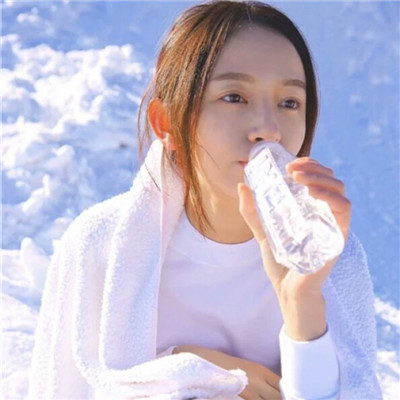 2018适合春天用的微信最新女生头像合集下载