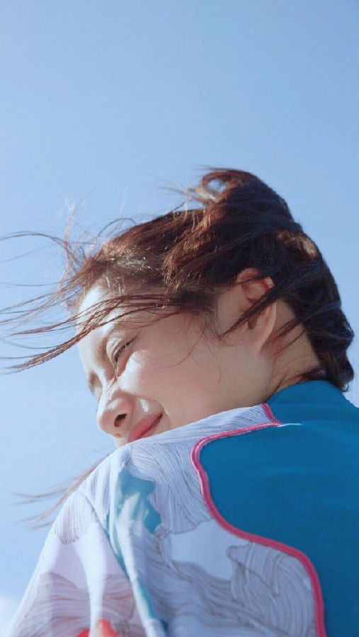 可爱小清新美女微信相册封面配图下载