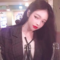 可爱软萌微信制服美女头像合集下载
