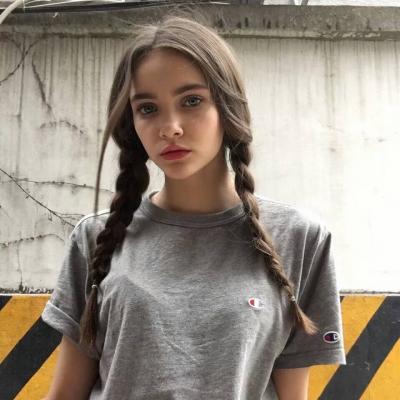 2018微信时尚欧美范女生头像合集下载