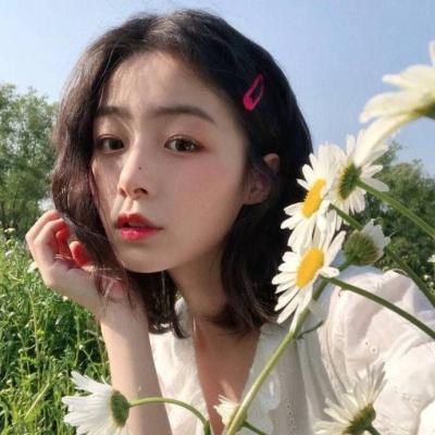 2018微信最新帅气欧美风女生头像合集下载