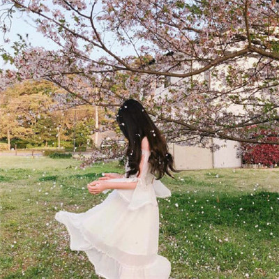微信六月最新唯美伤感风格女生背影头像合集下载