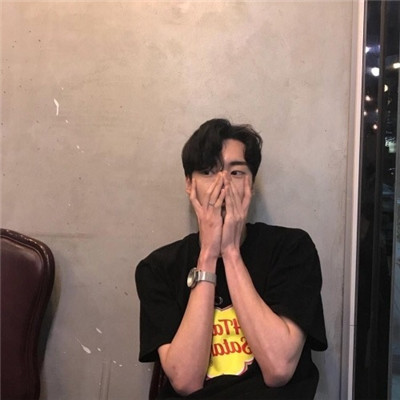 2018微信最新帅气阳光风格男生头像合集下载