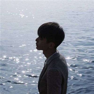 2018微信最新帅气阳光风格男生头像合集下载