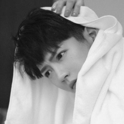 成熟稳重男生微信头像