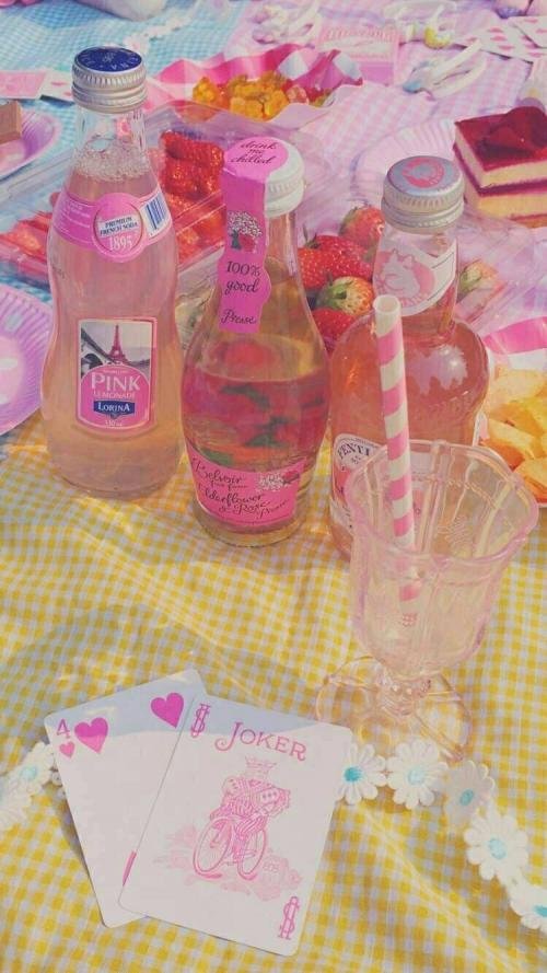 粉嫩少女心聊天背景