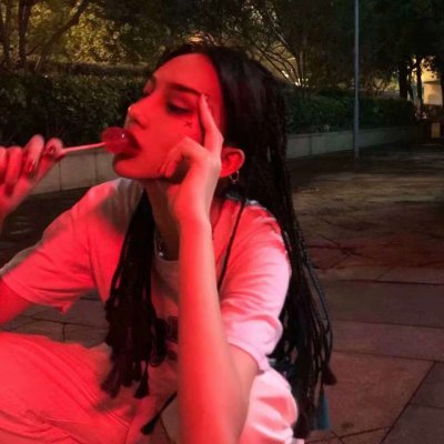 快手玩网女头像。
