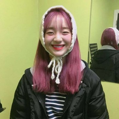 绿色系女生微信头像