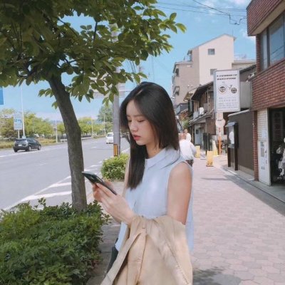 绿色系女生微信头像