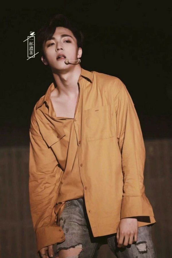 微信帅气小鲜肉图片