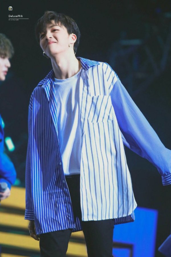 微信帅气小鲜肉图片