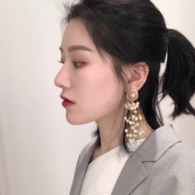 超酷高冷风微信女生头像