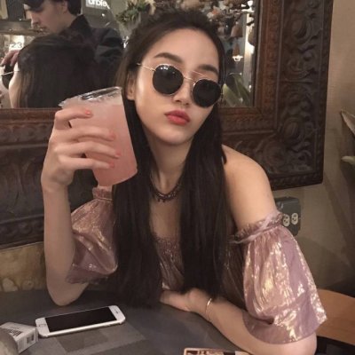 超酷高冷风微信女生头像