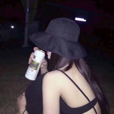 微信长头发女生头像