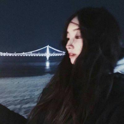 微信长头发女生头像