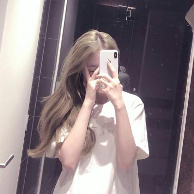 微信长头发女生头像