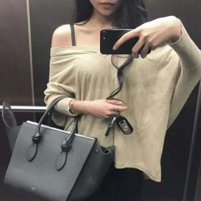 小时候我们很纯真微信御姐头像