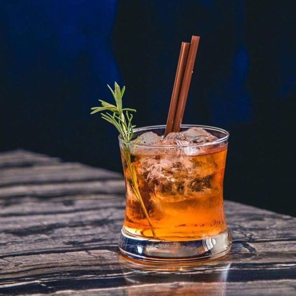 夏天来杯冰水微信图片