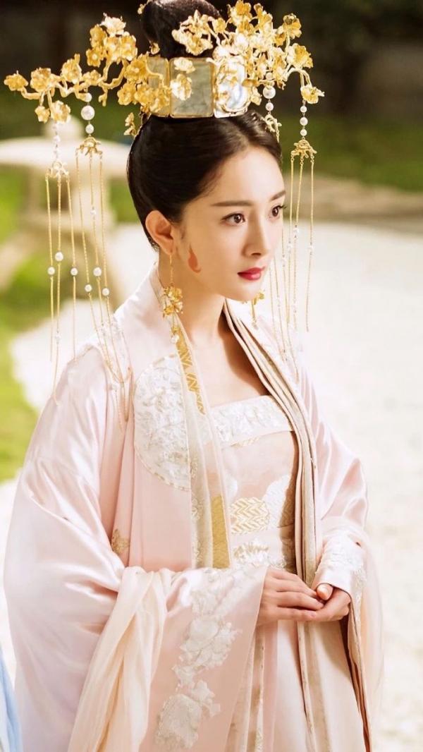 杨幂扶摇剧照微信图片