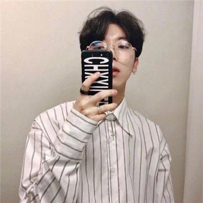 2018微信男生伤感头像集合