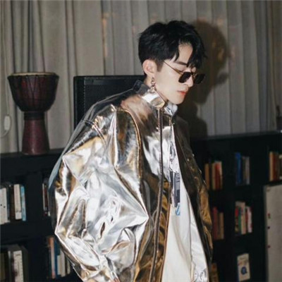 2018微信男生伤感头像集合