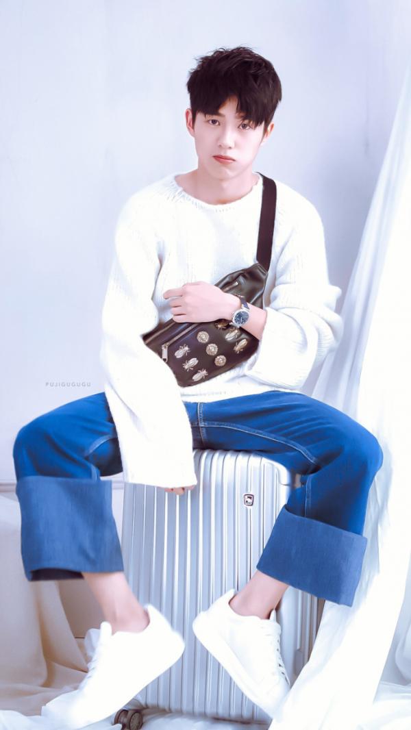 微信青春帅气刘昊然图片