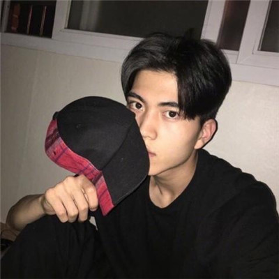 2018微信男生伤感头像集合