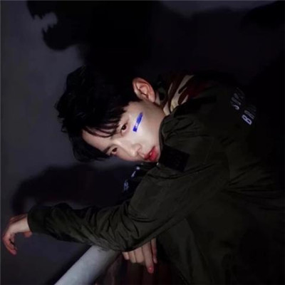 2018微信男生伤感头像集合