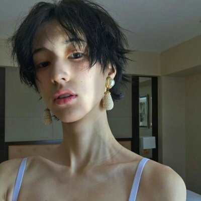 微信气质女生伤感微信头像
