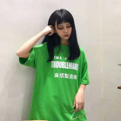 微信绿色系唯美清新女生微信头像