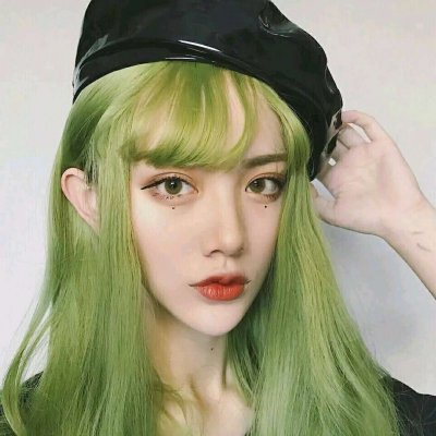 微信绿色系唯美清新女生微信头像