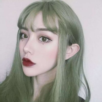 微信绿色系唯美清新女生微信头像
