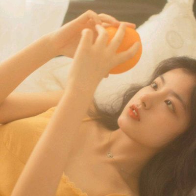 微信港风女生复古头像