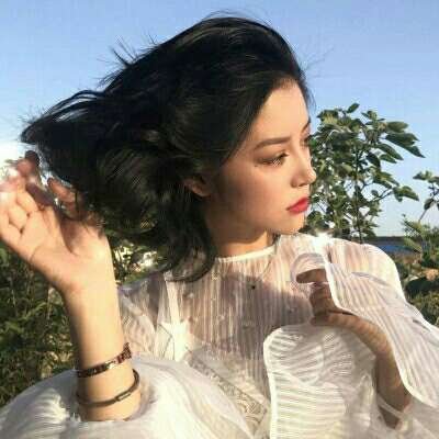 微信气质女生伤感微信头像